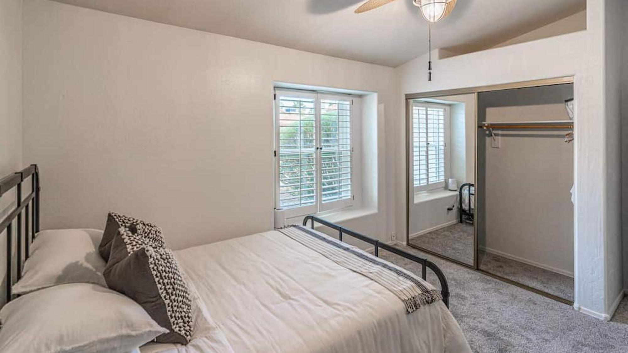 Stylish N Scottdsdale 4 Bdrm With Sparkling Pool And Games Galore * Phoenix